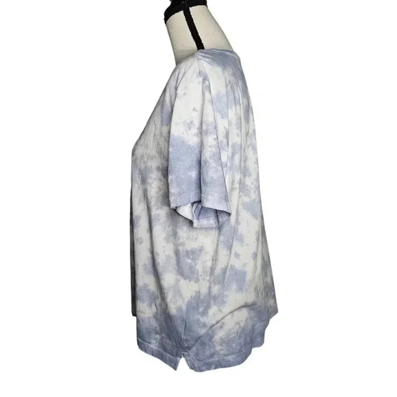 Free Assembly Blouse L - Picture 2 of 5